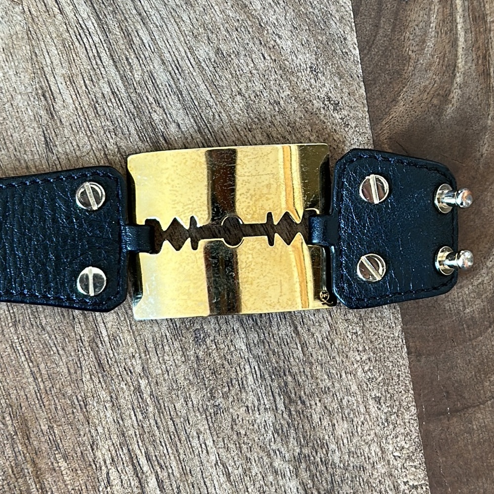 Alexander McQueen McQ razor blade oversized leather cuff wide bracelet - Picture 8 of 14